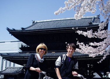 The cherry blossoms were in full bloom in Kyoto where we did a cycle tour around the city with our guide, Naoko.